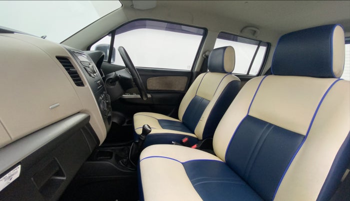 2016 Maruti Wagon R 1.0 VXI, Petrol, Manual, 65,867 km, Right Side Front Door Cabin