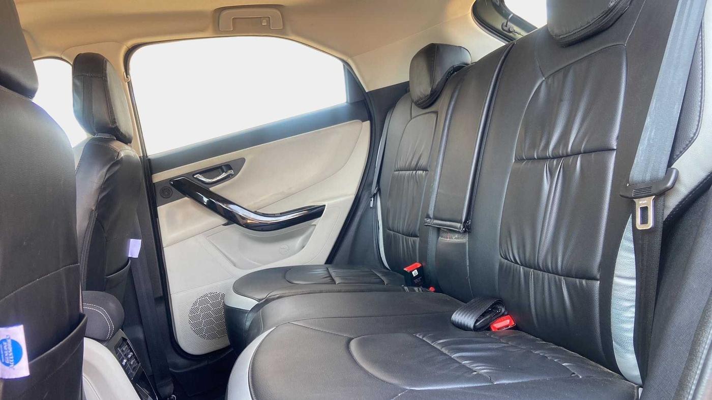 2022 Tata NEXON XZ PLUS (HS) PETROL DUAL TONE, Petrol, Manual, 16,557 km, Right Side Rear Door Cabin
