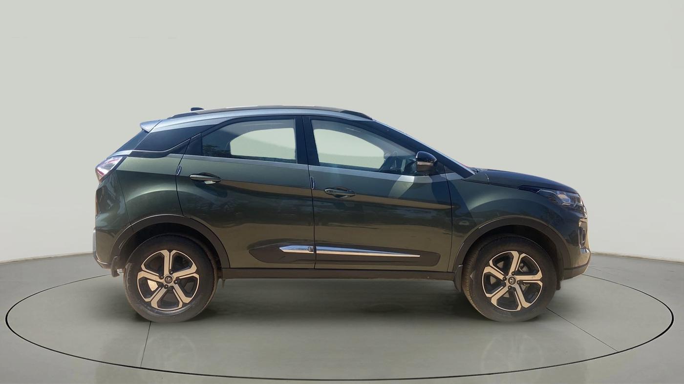 2022 Tata NEXON XZ PLUS (HS) PETROL DUAL TONE, Petrol, Manual, 16,557 km, Right Side View