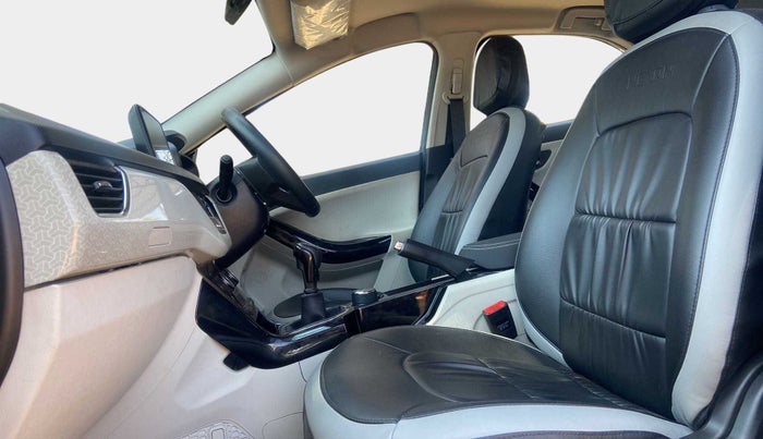 2022 Tata NEXON XZ PLUS (HS) PETROL DUAL TONE, Petrol, Manual, 16,557 km, Right Side Front Door Cabin