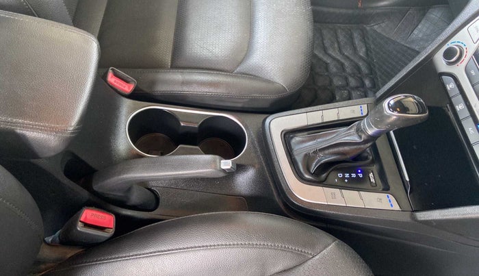 2018 Hyundai New Elantra 2.0 SX(O) AT PETROL, Petrol, Automatic, 67,245 km, Gear Lever