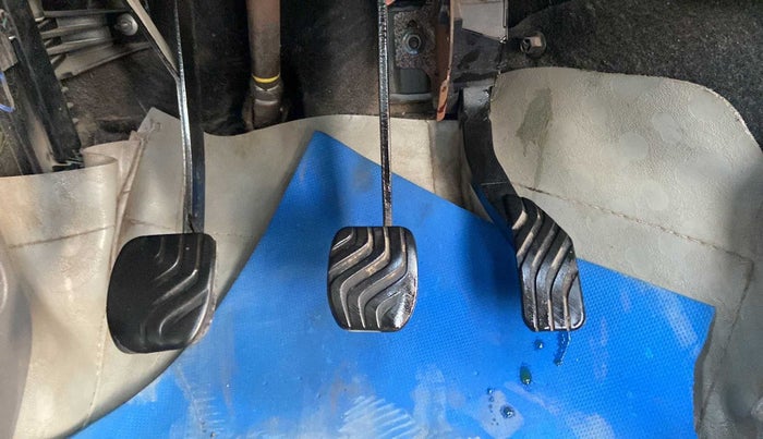 2016 Datsun Redi Go T (O), Petrol, Manual, 56,664 km, Pedals