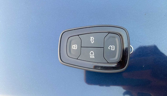 2023 Tata TIGOR XZ PLUS PETROL, Petrol, Manual, 6,573 km, Key Close Up