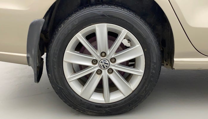 2016 Volkswagen Vento HIGHLINE 1.6 MPI, Petrol, Manual, 83,573 km, Right Rear Wheel