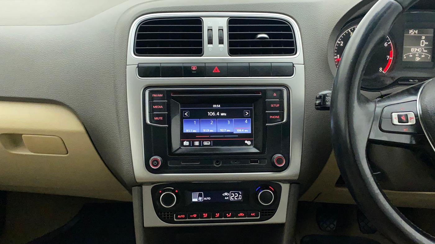 2016 Volkswagen Vento HIGHLINE 1.6 MPI, Petrol, Manual, 83,573 km, Air Conditioner