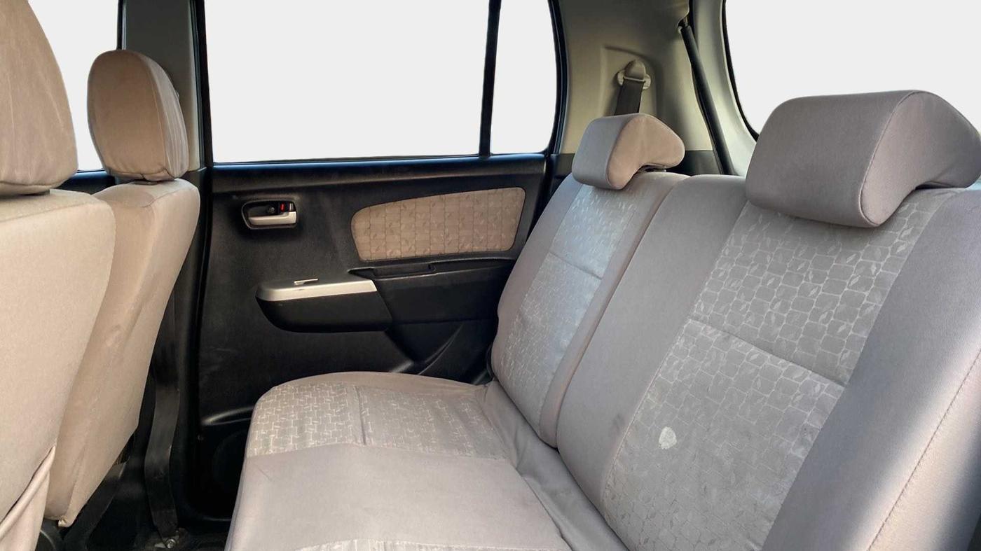 2014 Maruti Wagon R 1.0 VXI, Petrol, Manual, 62,647 km, Right Side Rear Door Cabin