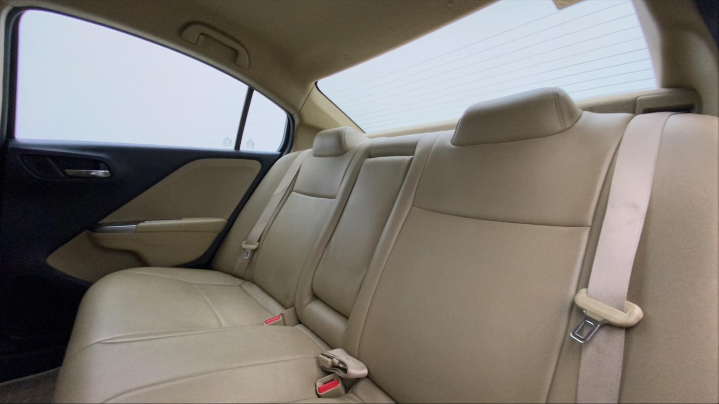 2016 Honda City 1.5L I-VTEC V MT, Petrol, Manual, 94,154 km, Right Side Rear Door Cabin