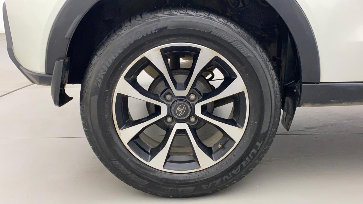 2020 Tata NEXON XZA PLUS (O) DIESEL, Diesel, Automatic, 50,737 km, Right Rear Wheel