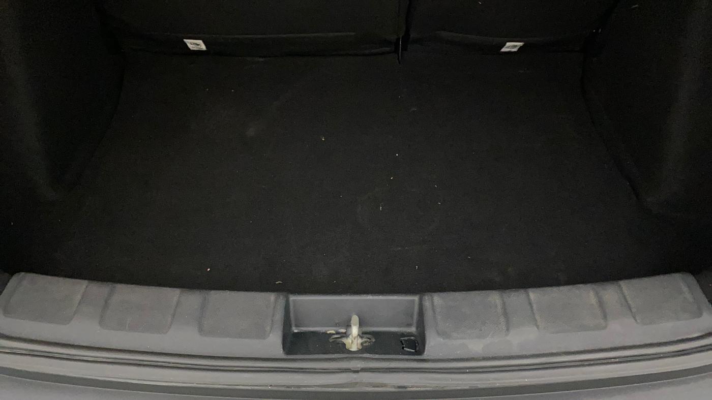 2020 Tata NEXON XZA PLUS (O) DIESEL, Diesel, Automatic, 50,737 km, Boot Inside