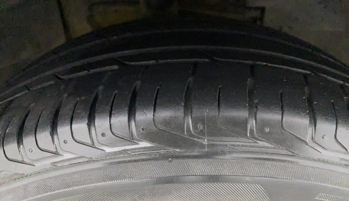 2020 Tata NEXON XZA PLUS (O) DIESEL, Diesel, Automatic, 50,737 km, Right Front Tyre Tread