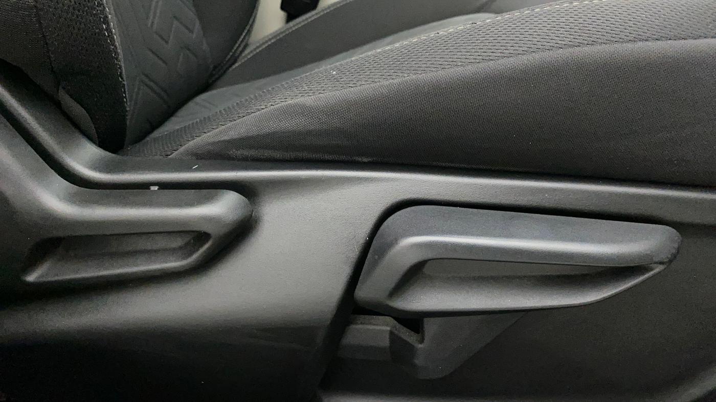 2020 Tata NEXON XZA PLUS (O) DIESEL, Diesel, Automatic, 50,737 km, Driver Side Adjustment Panel