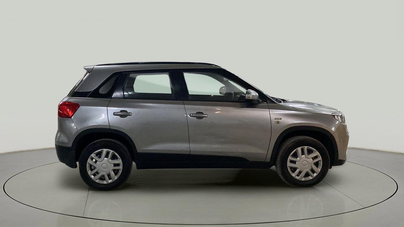 2016 Maruti Vitara Brezza VDI (O), Diesel, Manual, 70,010 km, Right Side View