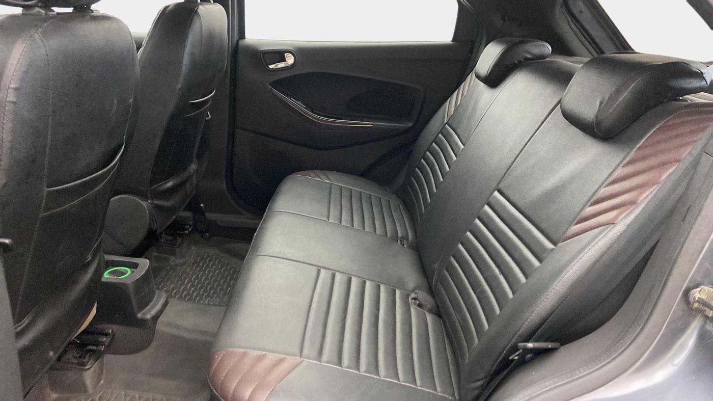 2019 Ford FREESTYLE TITANIUM 1.2 PETROL, Petrol, Manual, 24,690 km, Right Side Rear Door Cabin