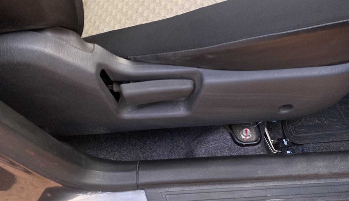 2020 Maruti Alto VXI, Petrol, Manual, 6,329 km, Driver Side Adjustment Panel