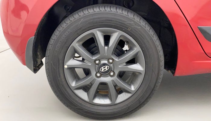 2020 Hyundai Elite i20 SPORTZ PLUS 1.2, Petrol, Manual, 50,395 km, Right Rear Wheel