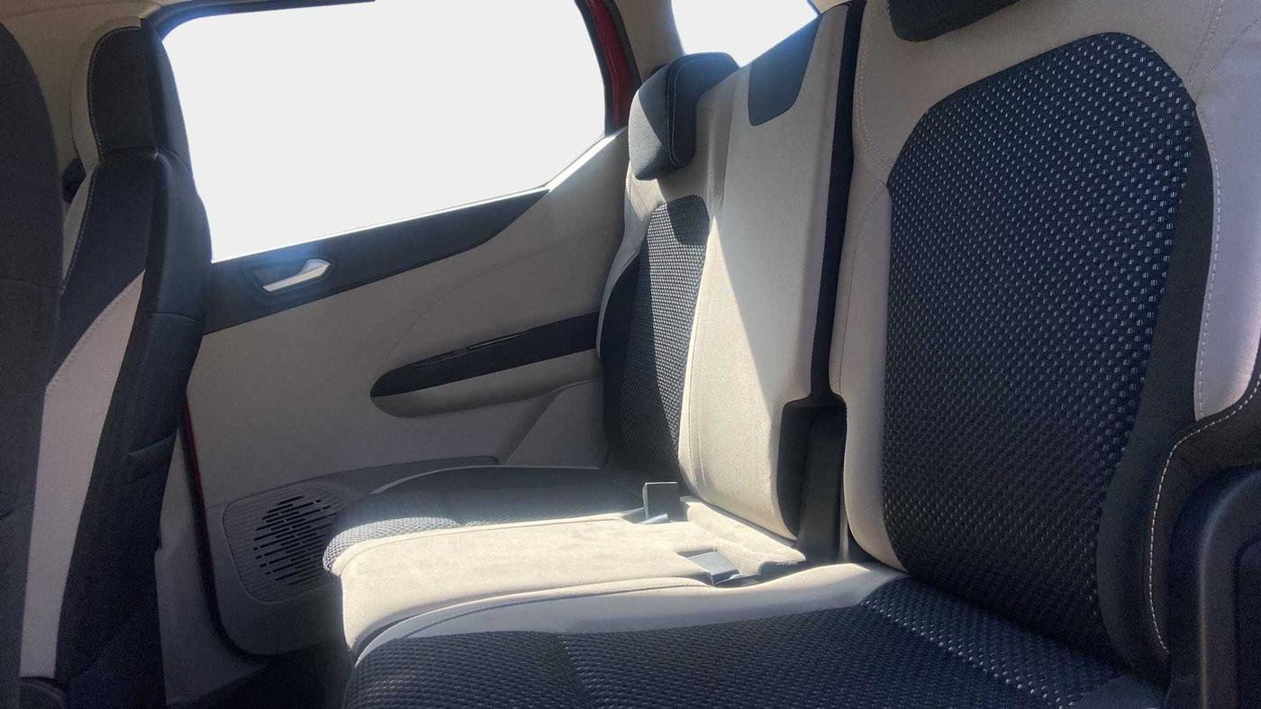 2019 Renault TRIBER RXZ, Petrol, Manual, 15,984 km, Right Side Rear Door Cabin