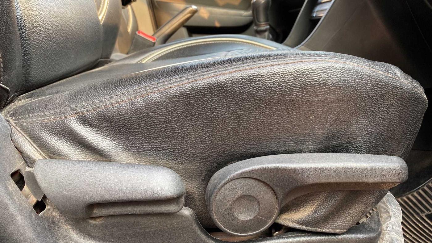 2020 Maruti Vitara Brezza ZXI PLUS, Petrol, Manual, 24,018 km, Driver Side Adjustment Panel