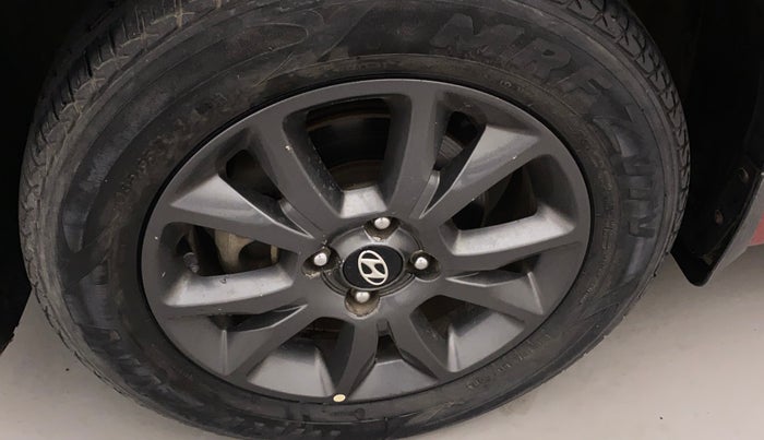 2019 Hyundai Elite i20 SPORTZ PLUS  1.2 CVT, Petrol, Automatic, 48,099 km, Left front tyre - Minor crack