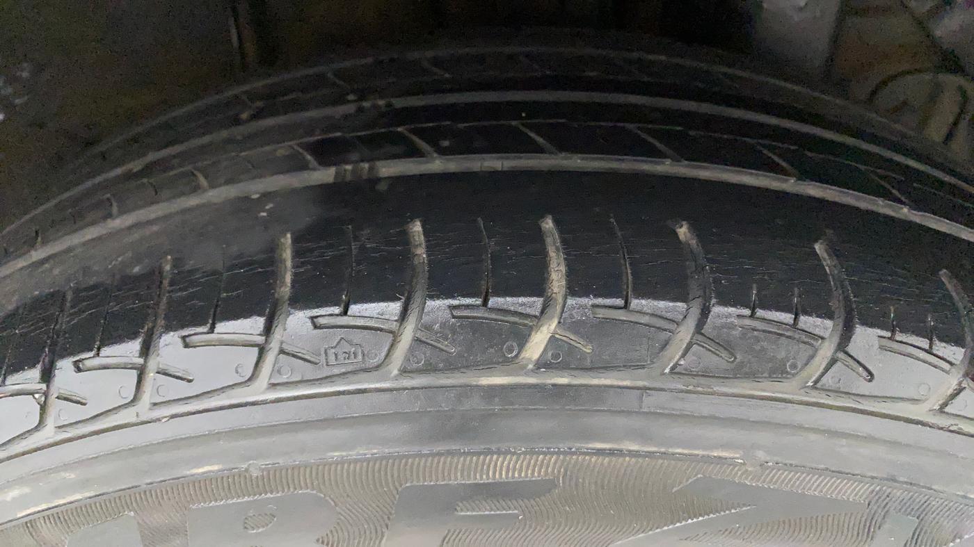 2019 Hyundai Elite i20 SPORTZ PLUS  1.2 CVT, Petrol, Automatic, 48,099 km, Left Rear Tyre Tread