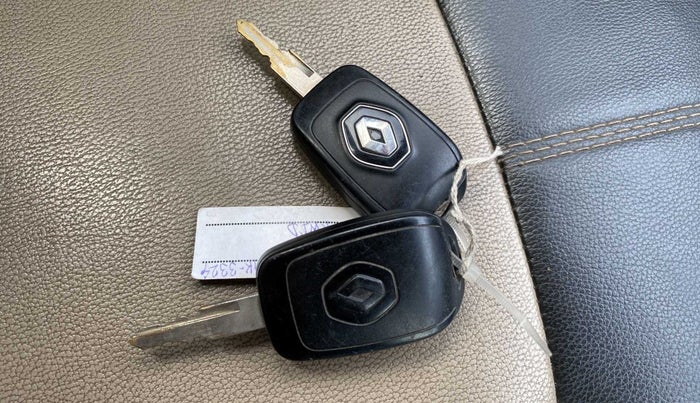 2016 Renault Kwid RXT 1.0, Petrol, Manual, 75,551 km, Key Close Up