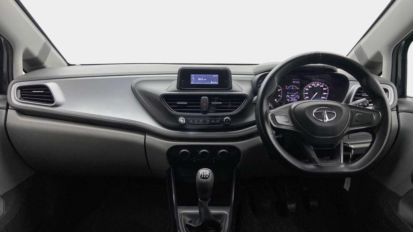 2020 Tata ALTROZ XE PETROL, Petrol, Manual, 34,363 km, Dashboard