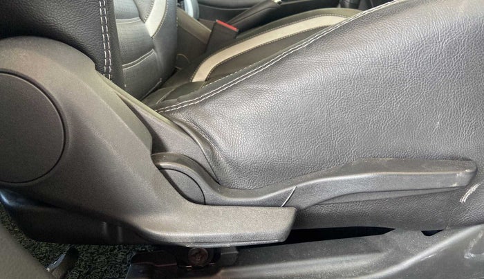 2023 Toyota Glanza V AMT, Petrol, Automatic, 37,472 km, Driver Side Adjustment Panel