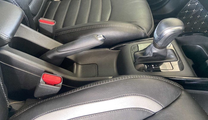 2023 Toyota Glanza V AMT, Petrol, Automatic, 37,472 km, Gear Lever