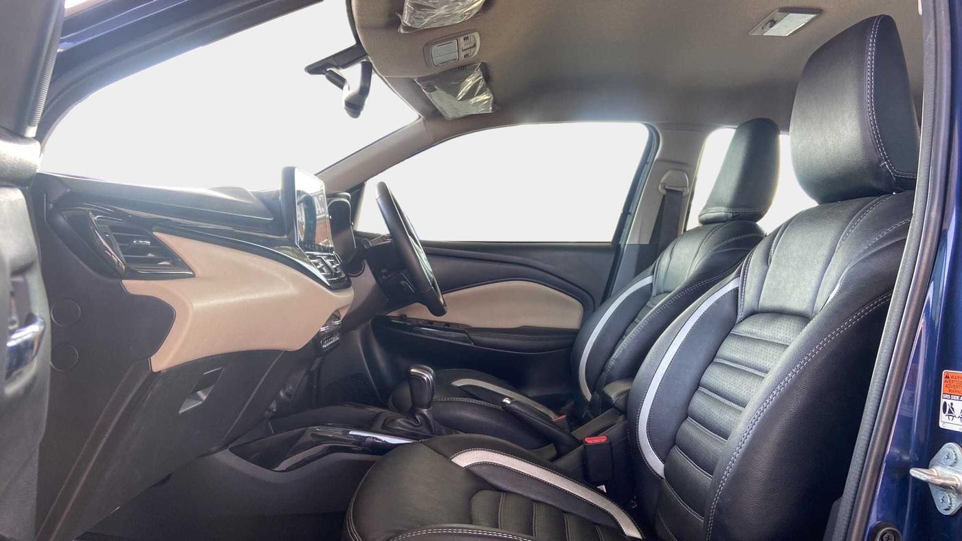 2023 Toyota Glanza V AMT, Petrol, Automatic, 37,472 km, Right Side Front Door Cabin