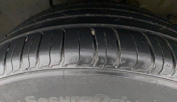 2020 Hyundai VENUE SX PLUS 1.0 TURBO DCT, Petrol, Automatic, 54,471 km, Left Front Tyre Tread
