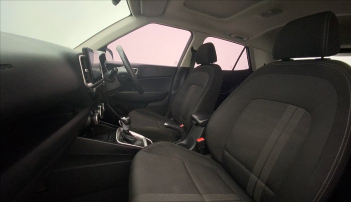 2020 Hyundai VENUE SX PLUS 1.0 TURBO DCT, Petrol, Automatic, 54,471 km, Right Side Front Door Cabin