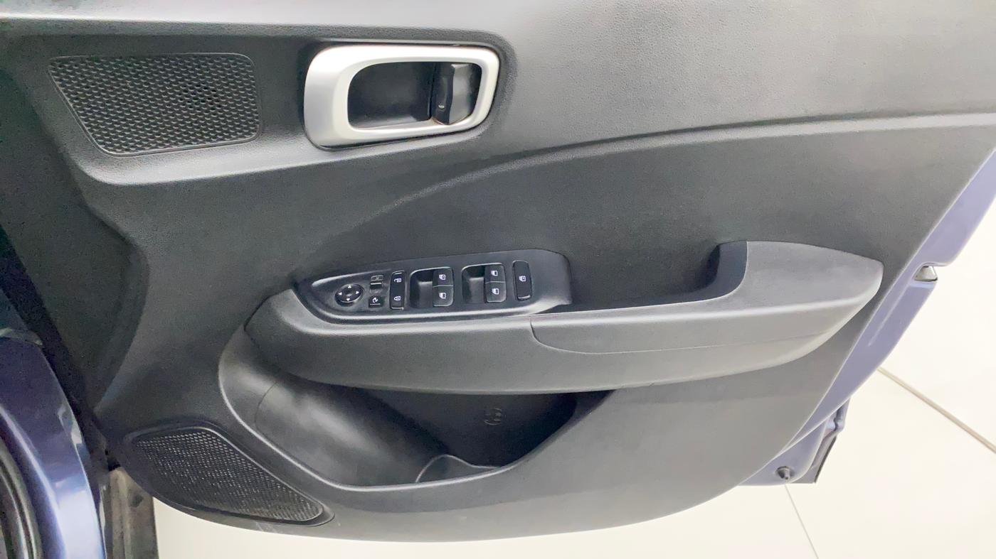 2020 Hyundai VENUE SX PLUS 1.0 TURBO DCT, Petrol, Automatic, 54,471 km, Driver Side Door Panels Control