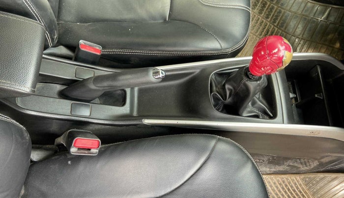 2017 Maruti Baleno DELTA PETROL 1.2, Petrol, Manual, 64,495 km, Gear Lever