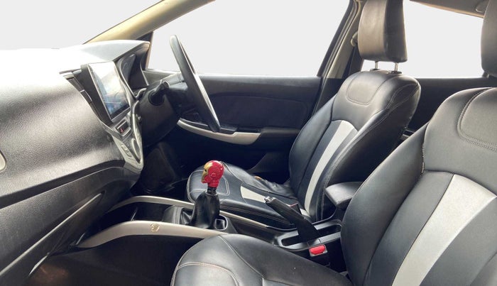 2017 Maruti Baleno DELTA PETROL 1.2, Petrol, Manual, 64,495 km, Right Side Front Door Cabin