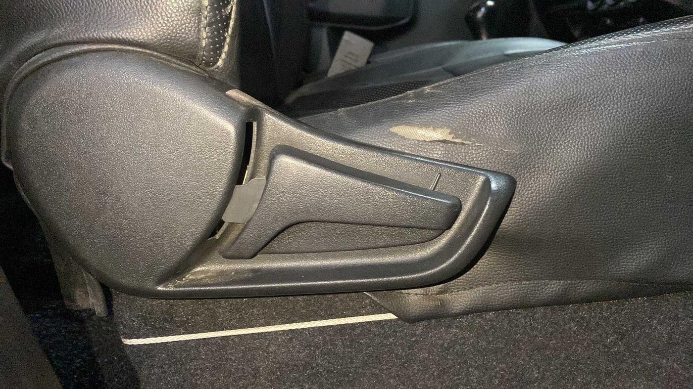 2020 Maruti S PRESSO VXI+, Petrol, Manual, 26,176 km, Driver Side Adjustment Panel