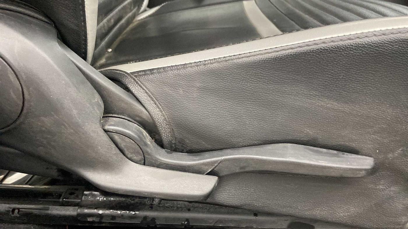 2021 Maruti Baleno ZETA CVT PETROL 1.2, Petrol, Automatic, 35,155 km, Driver Side Adjustment Panel
