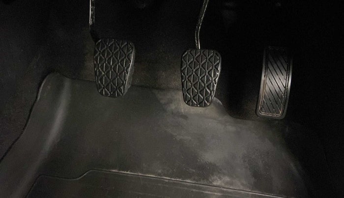 2019 Ford FREESTYLE TREND 1.2 PETROL, Petrol, Manual, 18,543 km, Pedals