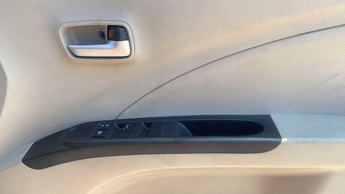 2018 Maruti Celerio VXI AMT (O), Petrol, Automatic, 19,115 km, Driver Side Door Panels Control