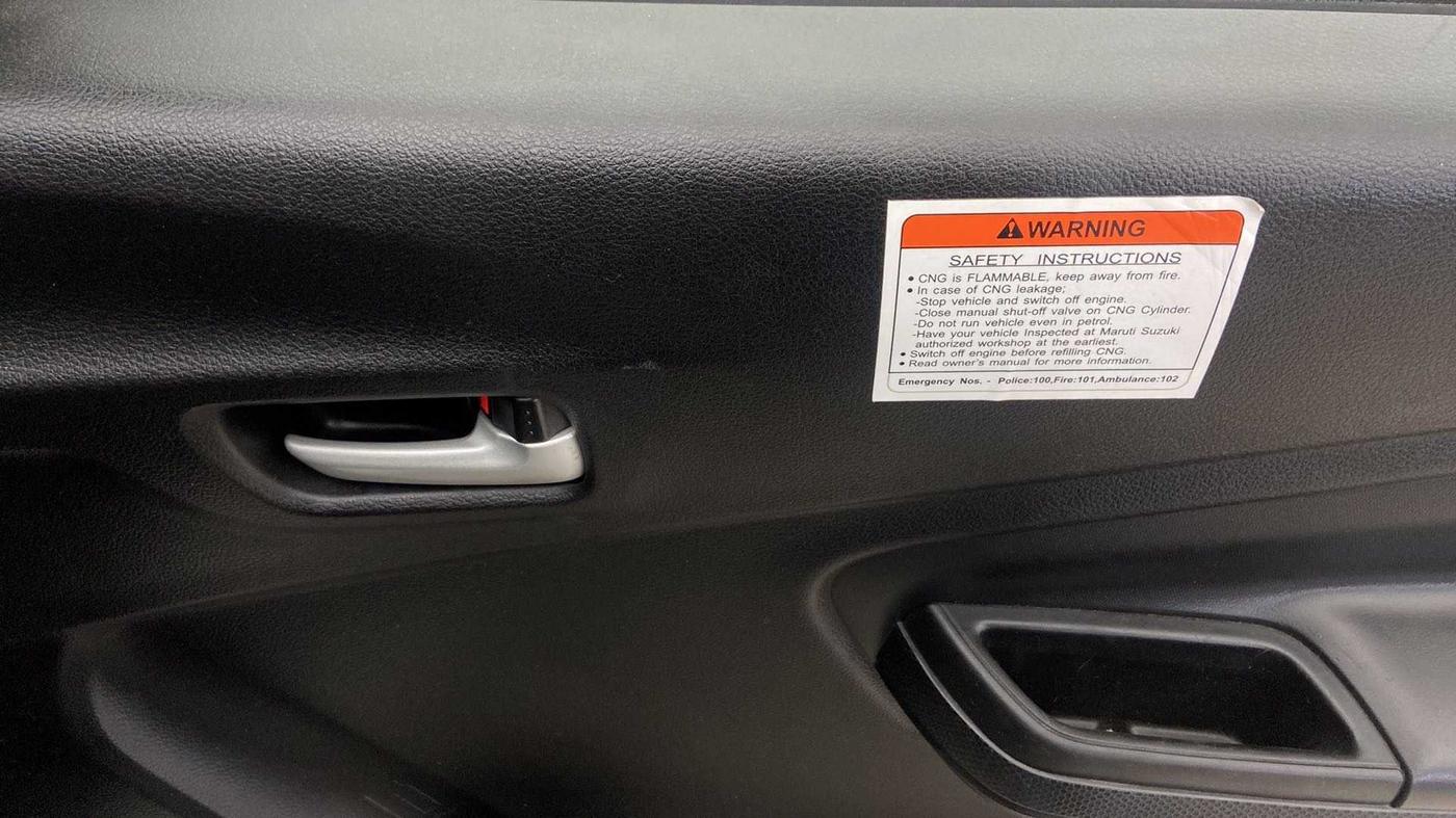 2022 Maruti Celerio VXI CNG, CNG, Manual, 6,790 km, Driver Side Door Panels Control