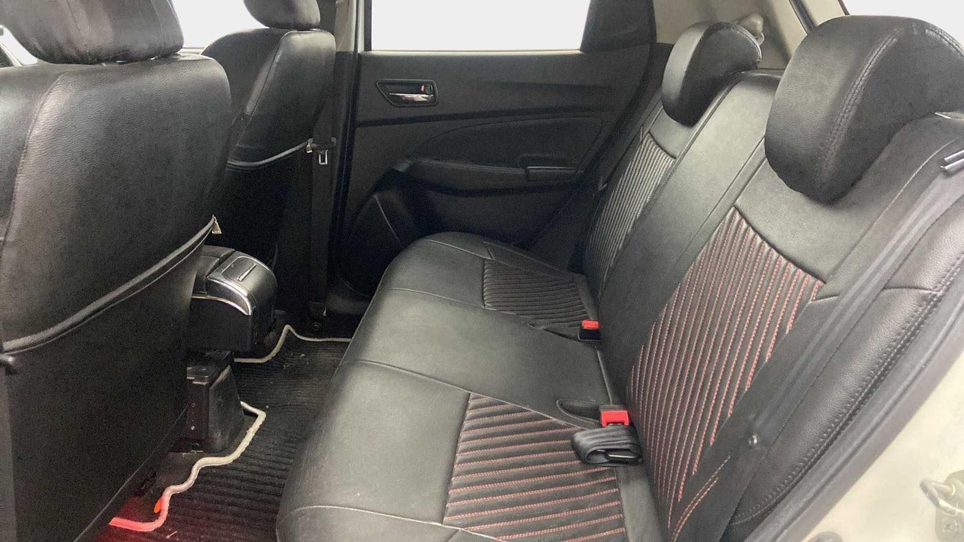 2018 Maruti Swift ZXI PLUS, Petrol, Manual, 27,356 km, Right Side Rear Door Cabin