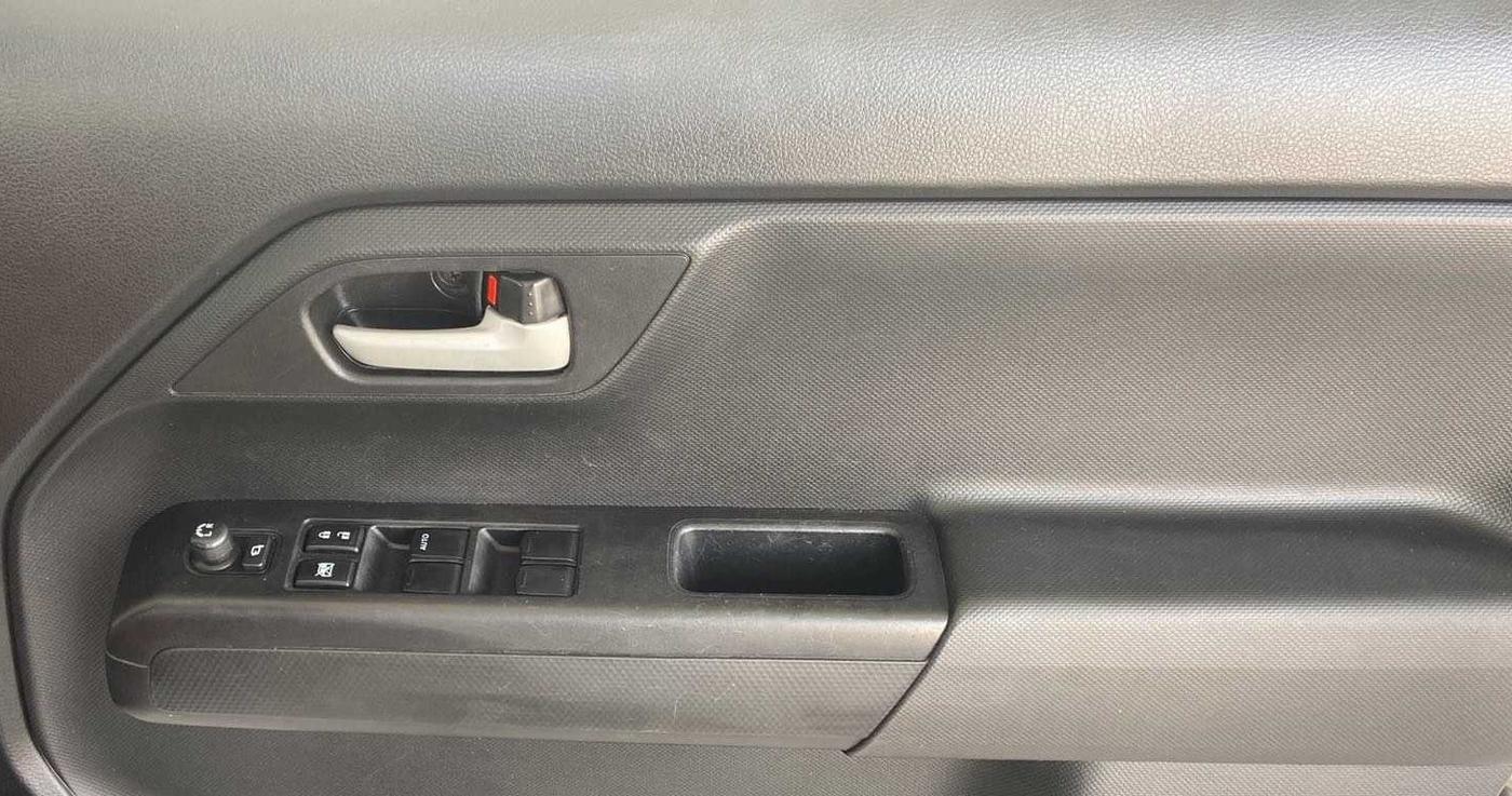 2020 Maruti New Wagon-R ZXI 1.2, Petrol, Manual, 52,693 km, Driver Side Door Panels Control