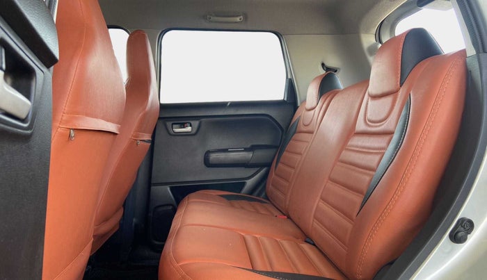 2020 Maruti New Wagon-R ZXI 1.2, Petrol, Manual, 52,693 km, Right Side Rear Door Cabin