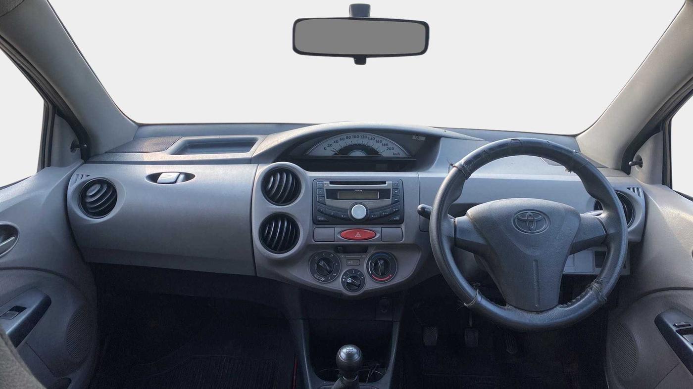 2011 Toyota Etios G, Petrol, Manual, 45,012 km, Dashboard