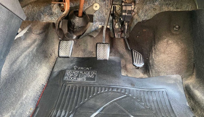 2011 Toyota Etios G, Petrol, Manual, 45,012 km, Pedals