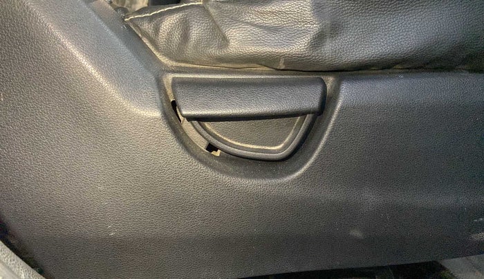2019 Hyundai NEW SANTRO SPORTZ AMT, Petrol, Automatic, 49,781 km, Driver Side Adjustment Panel