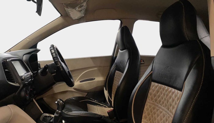 2018 Maruti Alto K10 VXI, Petrol, Manual, 34,190 km, Right Side Front Door Cabin