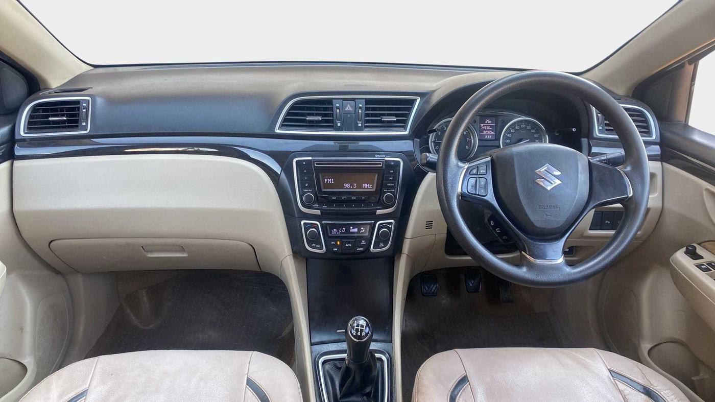 2015 Maruti Ciaz ZXI, Petrol, Manual, 98,458 km, Dashboard