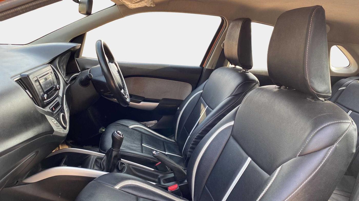 2015 Maruti Baleno DELTA PETROL 1.2, Petrol, Manual, 26,442 km, Right Side Front Door Cabin