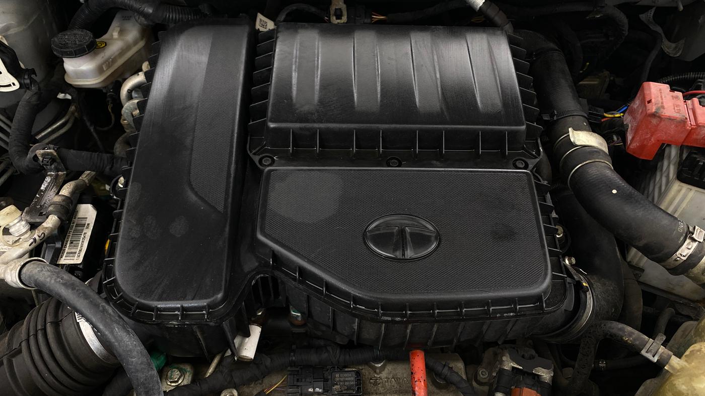 2023 Tata NEXON PURE 1.5 DIESEL, Diesel, Manual, 46,421 km, Engine View