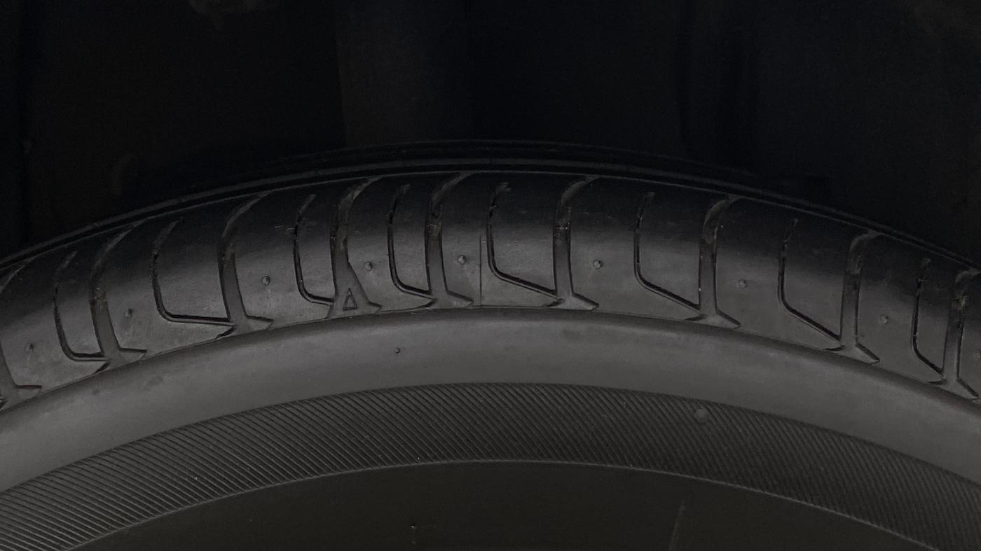 2023 Tata NEXON PURE 1.5 DIESEL, Diesel, Manual, 46,421 km, Right Front Tyre Tread