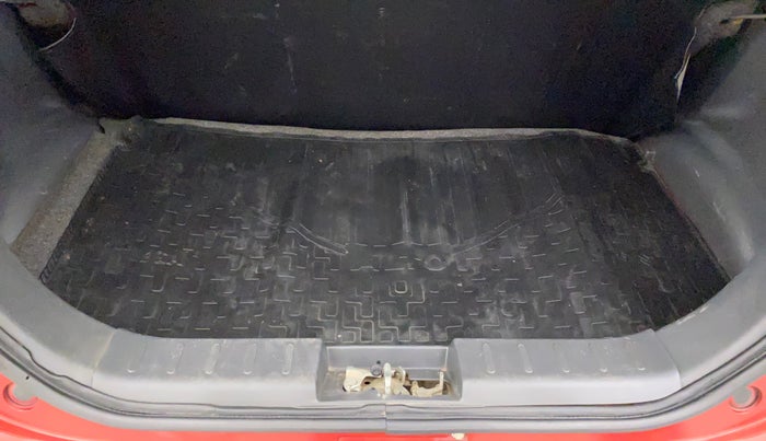 2018 Maruti Alto 800 LXI, Petrol, Manual, 65,504 km, Boot Inside